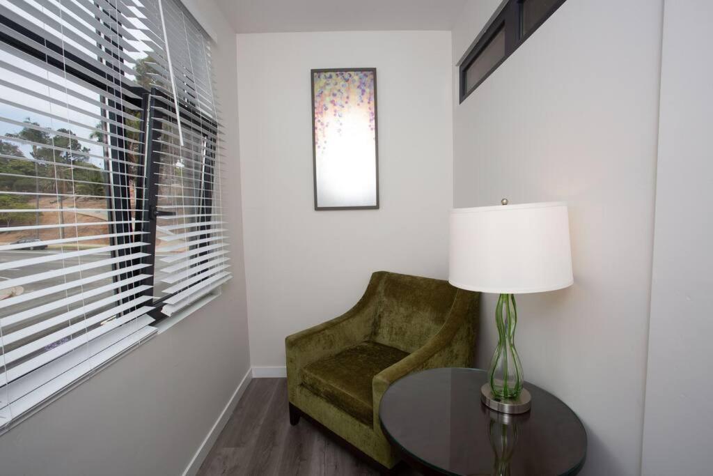 Comfy Studio With Cali King Size Mattress San Diego Esterno foto